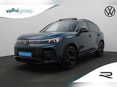 Volkswagen Tiguan - 1.5 eTSI 150PK DSG R-Line Edition Black Style | Pano | Trekhaak | IQ Light | 19 inch | 360