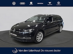 Volkswagen Golf Variant - 1.0 TSI Highline Executive | Navi | Trekhaak | Privacy Glass