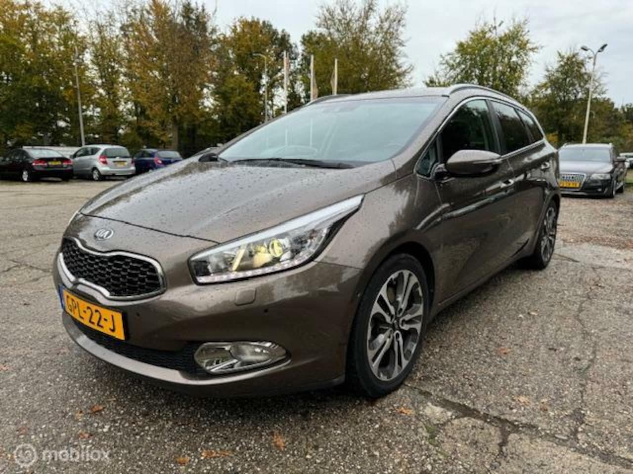 Kia Cee'd Sportswagon - 1.6 GDI Super Pack Premium 1.6 GDI Super Pack Premium - AutoWereld.nl