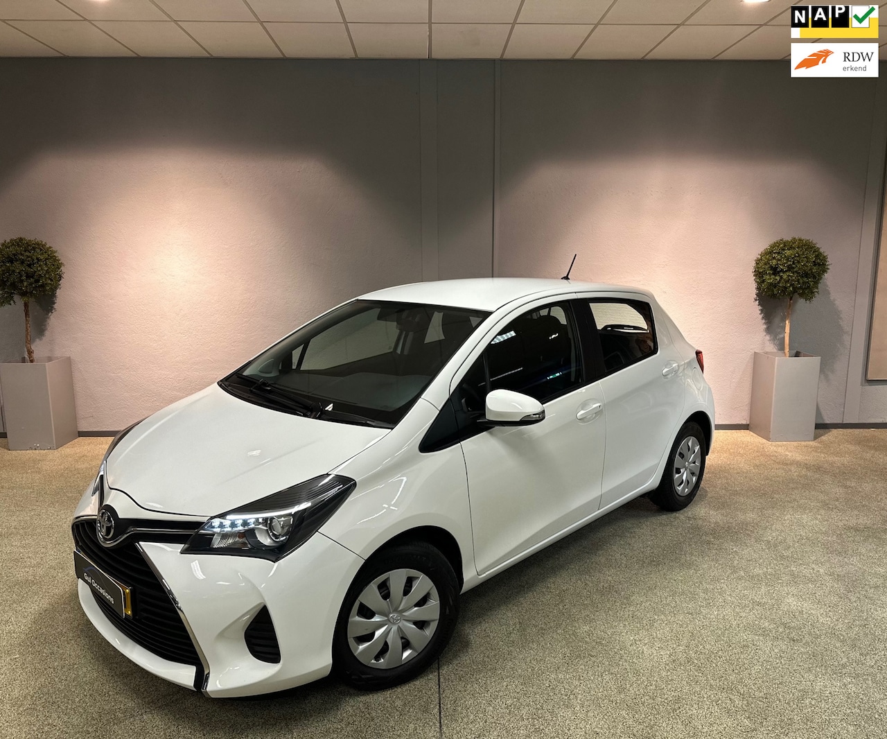 Toyota Yaris - 1.0 VVT-i Aspiration - Camera- Navi - Airco - 1e Eigenaar - AutoWereld.nl