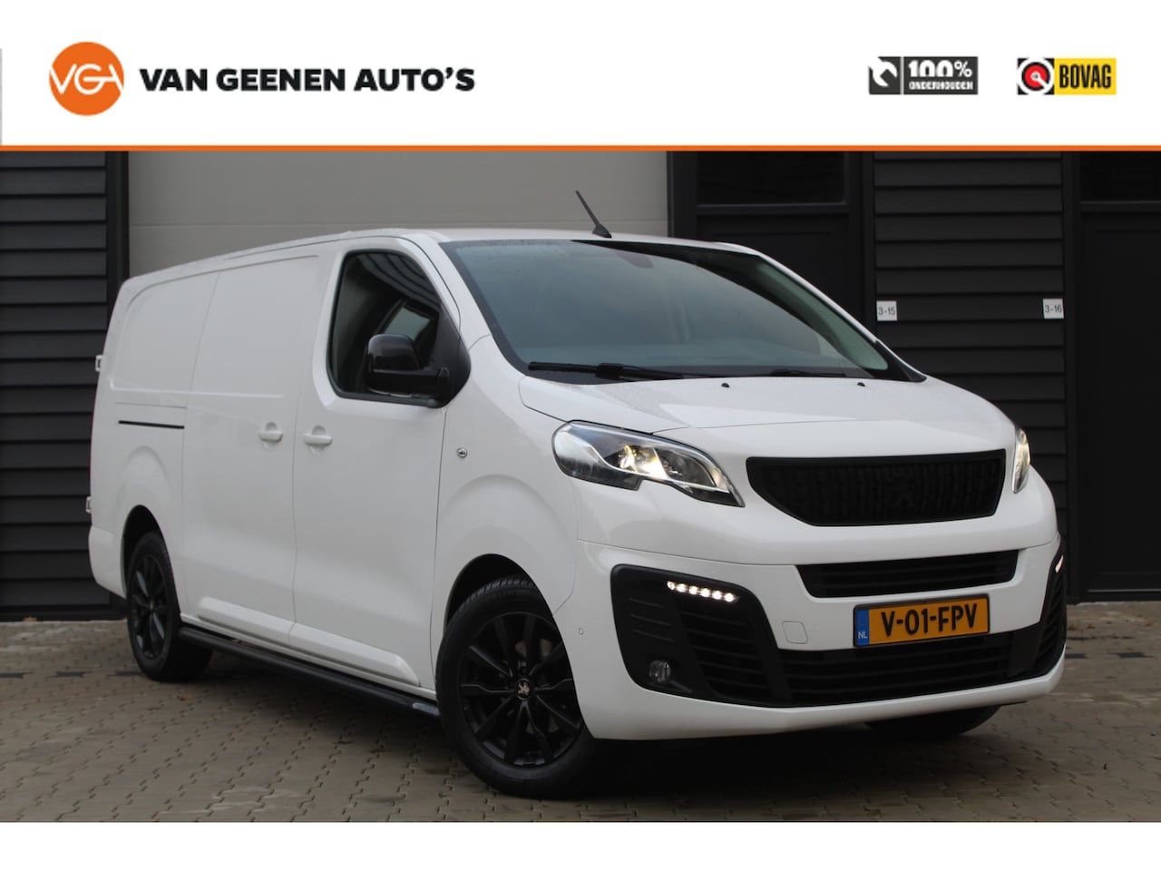 Peugeot Expert - 2.0 BlueHDI 145Pk Long Black Edition | Camera | Trekhaak - AutoWereld.nl