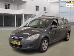 Kia Cee'd Sporty Wagon - 1.4 X-tra