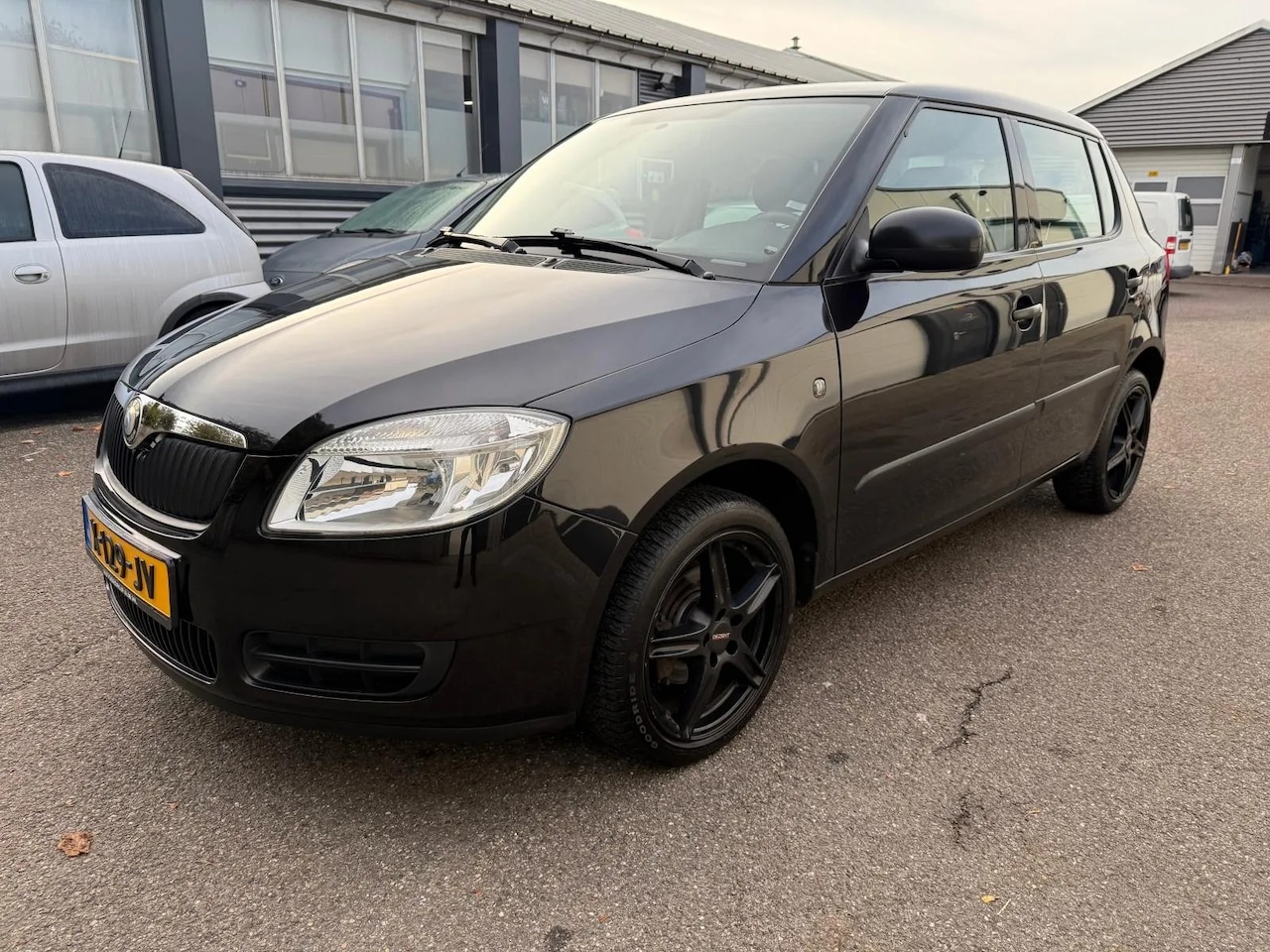 Skoda Fabia - 1.2-12V Drive airco Stoelverwarming - AutoWereld.nl