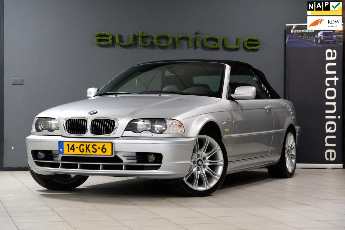 BMW 3-serie Cabrio - 323Ci **157.915km** 2e Eig. Leder/6 Cilinder/Automaat 14 jaar van 2e Eig. - AutoWereld.nl