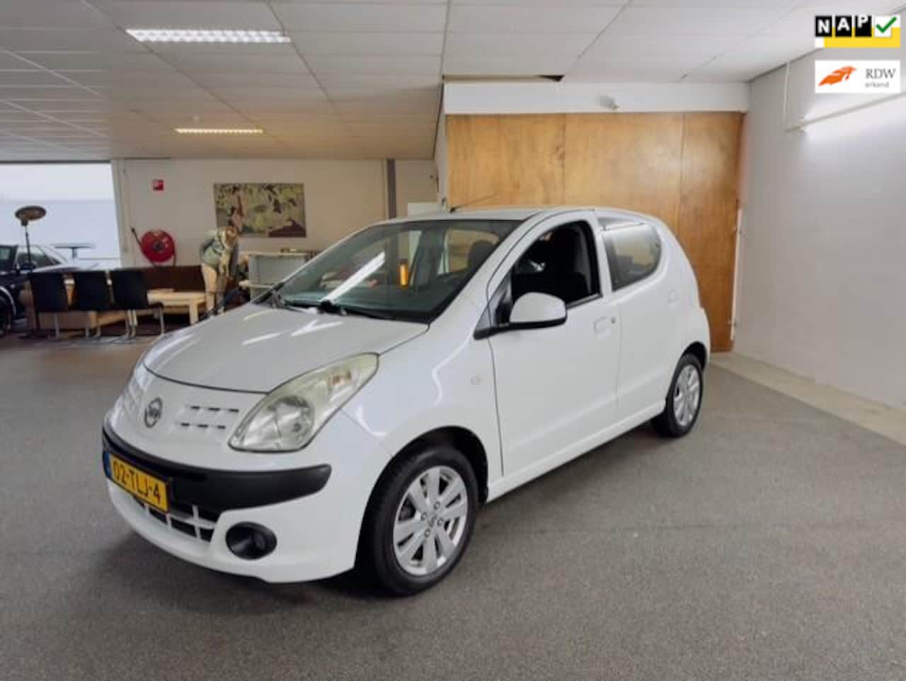 Nissan Pixo - 1.0 Look Apk Nieuw,Airco,E-Ramen,N.A.P,2 Sleutels,LM Velgen,Topstaat!! - AutoWereld.nl