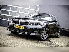 BMW 3-serie Touring - 330i 258pk High Executive PANO LEER Origineel NL