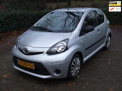 Toyota Aygo - 1.0 VVT-i Now airco 178 dkm NAP APK 5 drs grijs