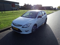 Hyundai i30 - 1.4i i-Motion Business