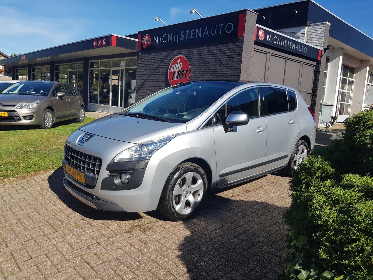 Peugeot 3008 - 1.6 THP Allure alleen Handel/export !! - AutoWereld.nl