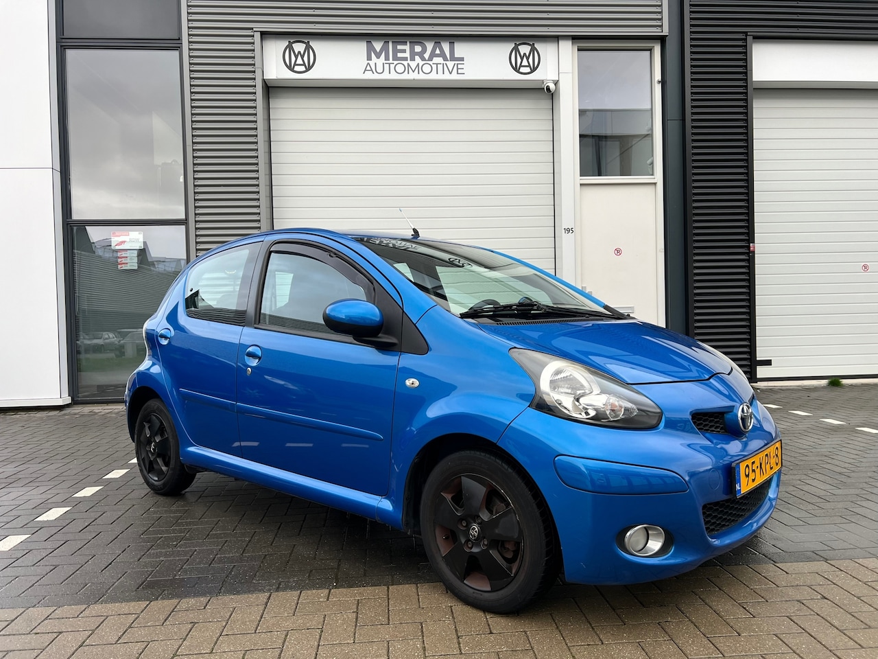 Toyota Aygo - 1.0-12V Dynamic Blue 5Drs Airco NAP - AutoWereld.nl