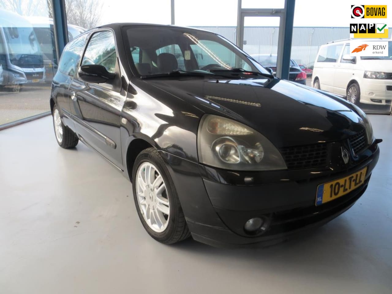 Renault Clio - 1.6-16V Initiale 1.6-16V Initiale - AutoWereld.nl