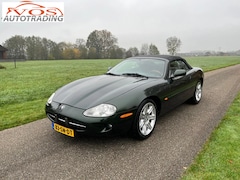 Jaguar XK8 - 4.0 V8 Convertible