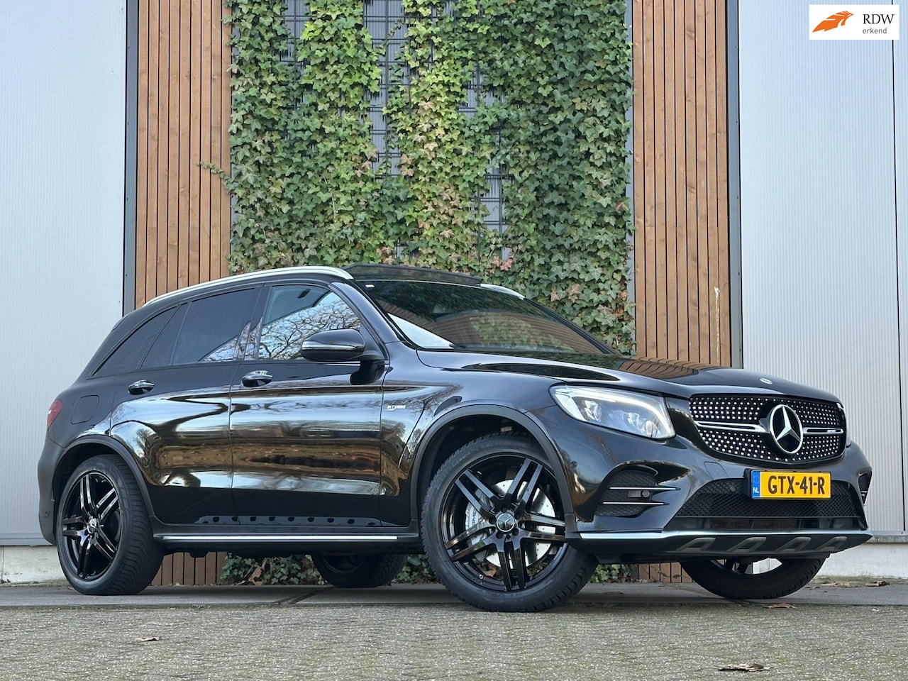 Mercedes-Benz GLC-klasse - AMG 43 4MATIC|PANO|SFEER|DEALER ONDERHOUDEN - AutoWereld.nl