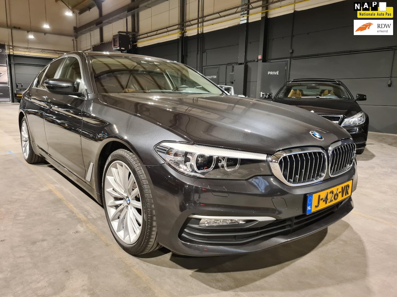 BMW 5-serie - 530i High Executive - Leder - Stoelverw - Navigatie - Clima - Cruise - AutoWereld.nl