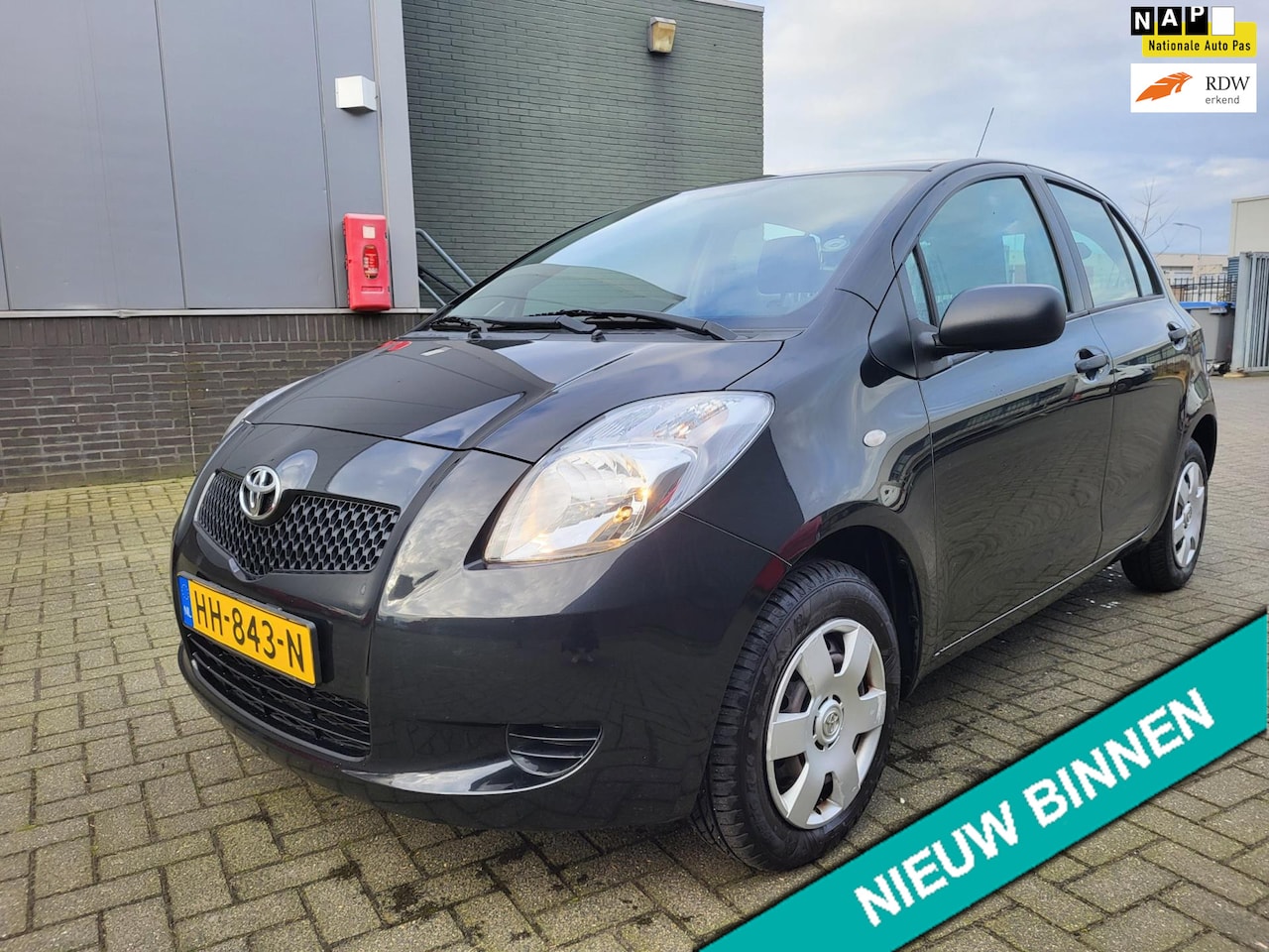 Toyota Yaris - 1.0 VVT-i Terra 1.0 VVTi Terra - AutoWereld.nl