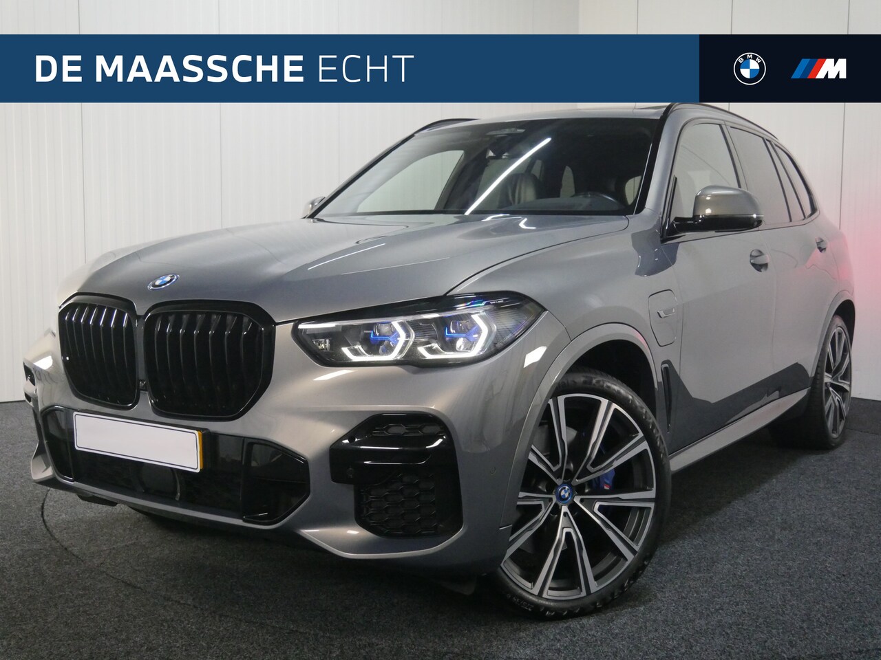 BMW X5 - xDrive45e High Executive M Sport Automaat / Panoramadak Sky Lounge / Trekhaak / Massagefun - AutoWereld.nl