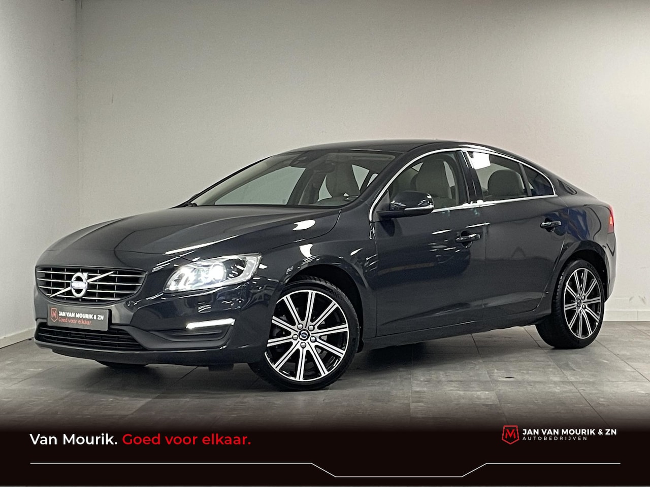 Volvo S60 - 2.0 T3 Momentum STOELVERWARMING / NAVIGATIE - AutoWereld.nl