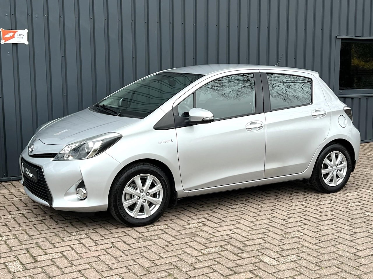 Toyota Yaris - 1.5 Full Hybrid Dynamic ONDERHOUDEN/1E EIGENAAR!/ - AutoWereld.nl