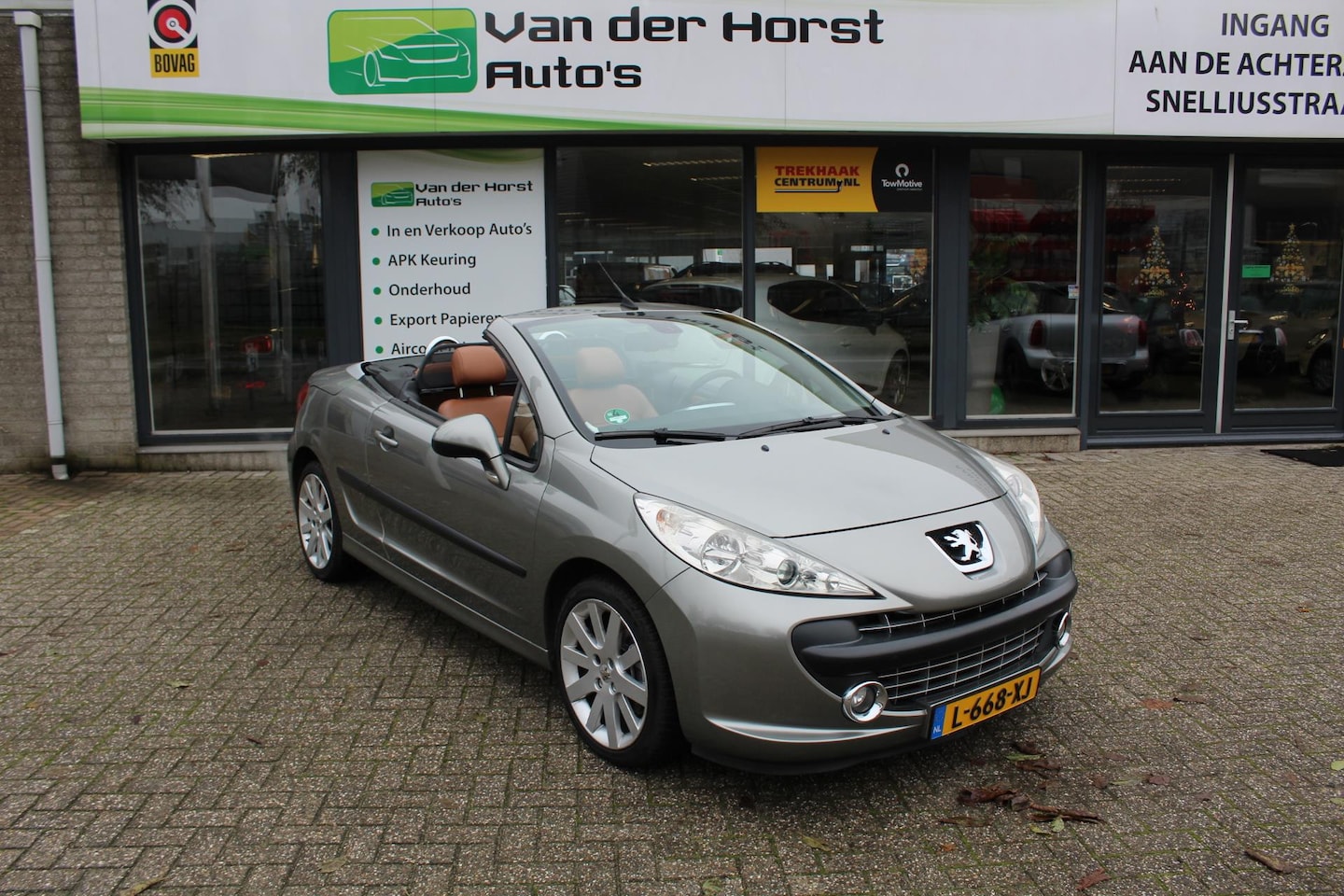 Peugeot 207 CC - 1.6 VTi Féline automaat airco - AutoWereld.nl