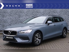 Volvo V60 - 2.0 B4 Core | Trekhaak | Adaptieve Cruise Control | Google Maps navigatie | Dodehoek assis