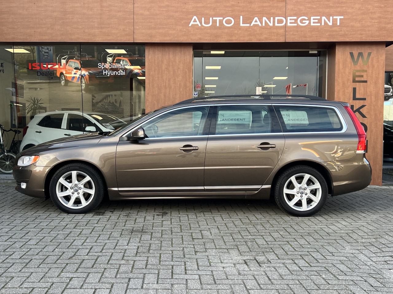 Volvo V70 - 1.6 T4 Nordic 1.6 T4 Nordic+ - AutoWereld.nl