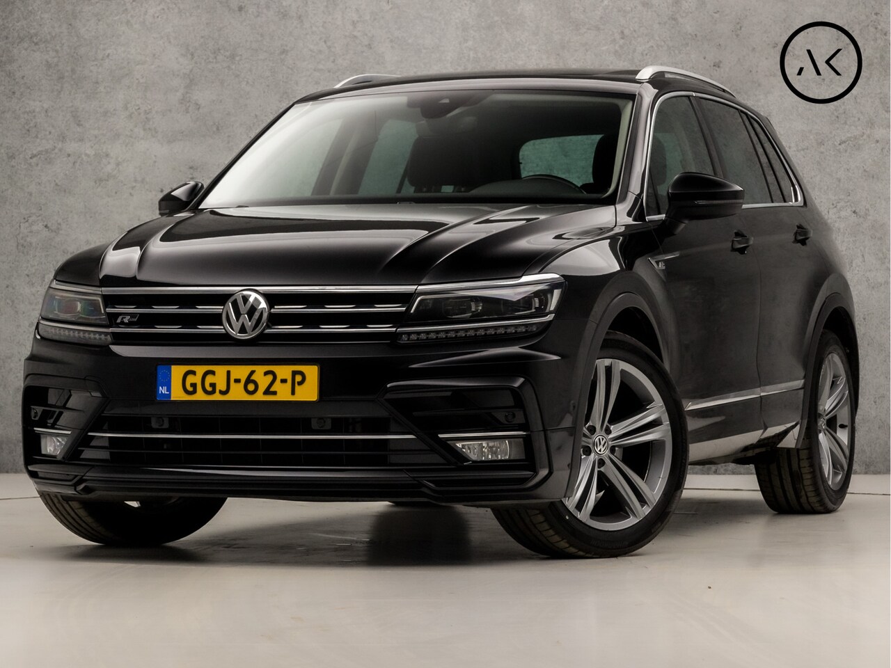 Volkswagen Tiguan - 1.5 TSI ACT R-Line Highline 150Pk Automaat (PANORAMADAK, DIGITAL COCKPIT, APPLE CARPLAY, E - AutoWereld.nl