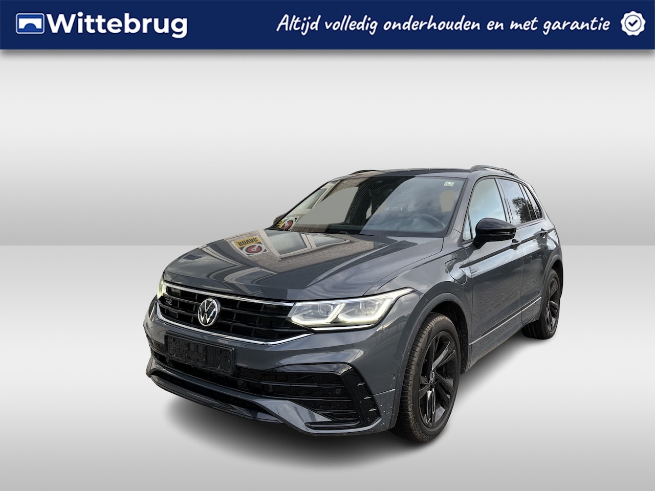 Volkswagen Tiguan - 1.4 TSI eHybrid 2x R-Line / AUTOMAAT/ TREKHAAK/ CAMERA/ PARK. SENSOREN/ DODE HOEK/ ELEK. A - AutoWereld.nl