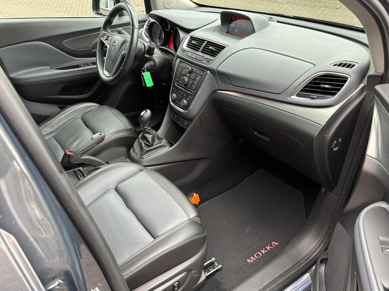 Opel Mokka - 1.4 T Cosmo | Org-NL auto. 1e eig. Schuifdak. Trekhaak. Navi. Leder. Vol!