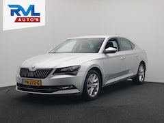 Skoda Superb - 1.6 TDI Ambition Business Carplay Trekhaak Climate-control Navigatie * Origineel Nederland