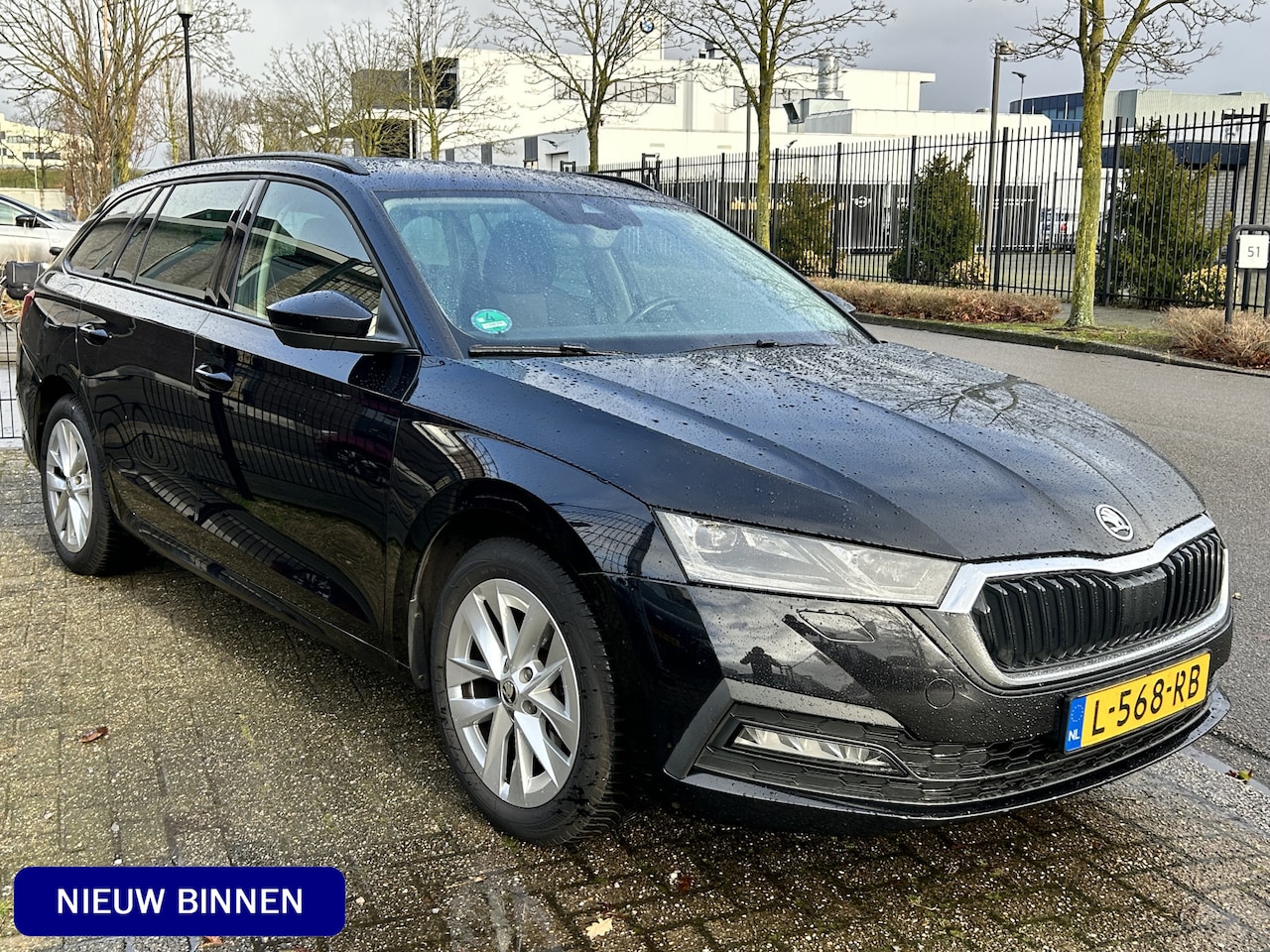 Skoda Octavia Combi - 1.5 TSI First Edition Dealer onderhouden - AutoWereld.nl