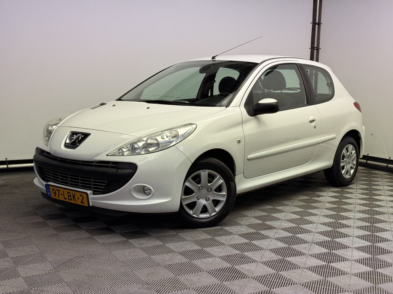 Peugeot 206 - 1.4 XS 3-drs Airco 1e Eigenaar NL Auto - AutoWereld.nl