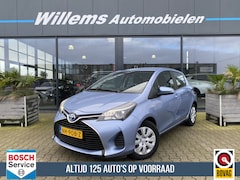 Toyota Yaris - 1.5 Hybrid Now Climate Control, Radio\CD & Isofix