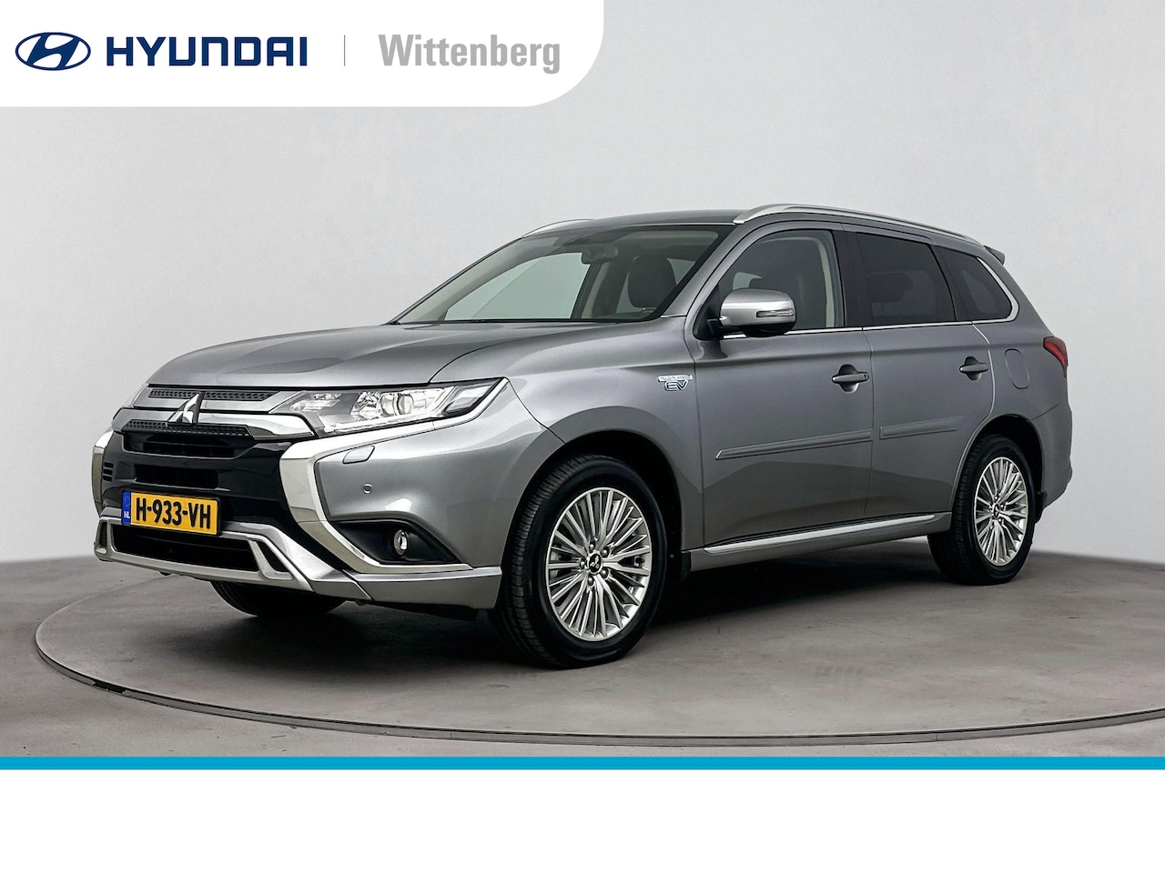 Mitsubishi Outlander - 2.4 PHEV PURE+ | TREKHAAK AFNEEMBAAR | CLIMA | CRUISE | NAVI | CAMERA | 18'' LMVELGEN | PD - AutoWereld.nl