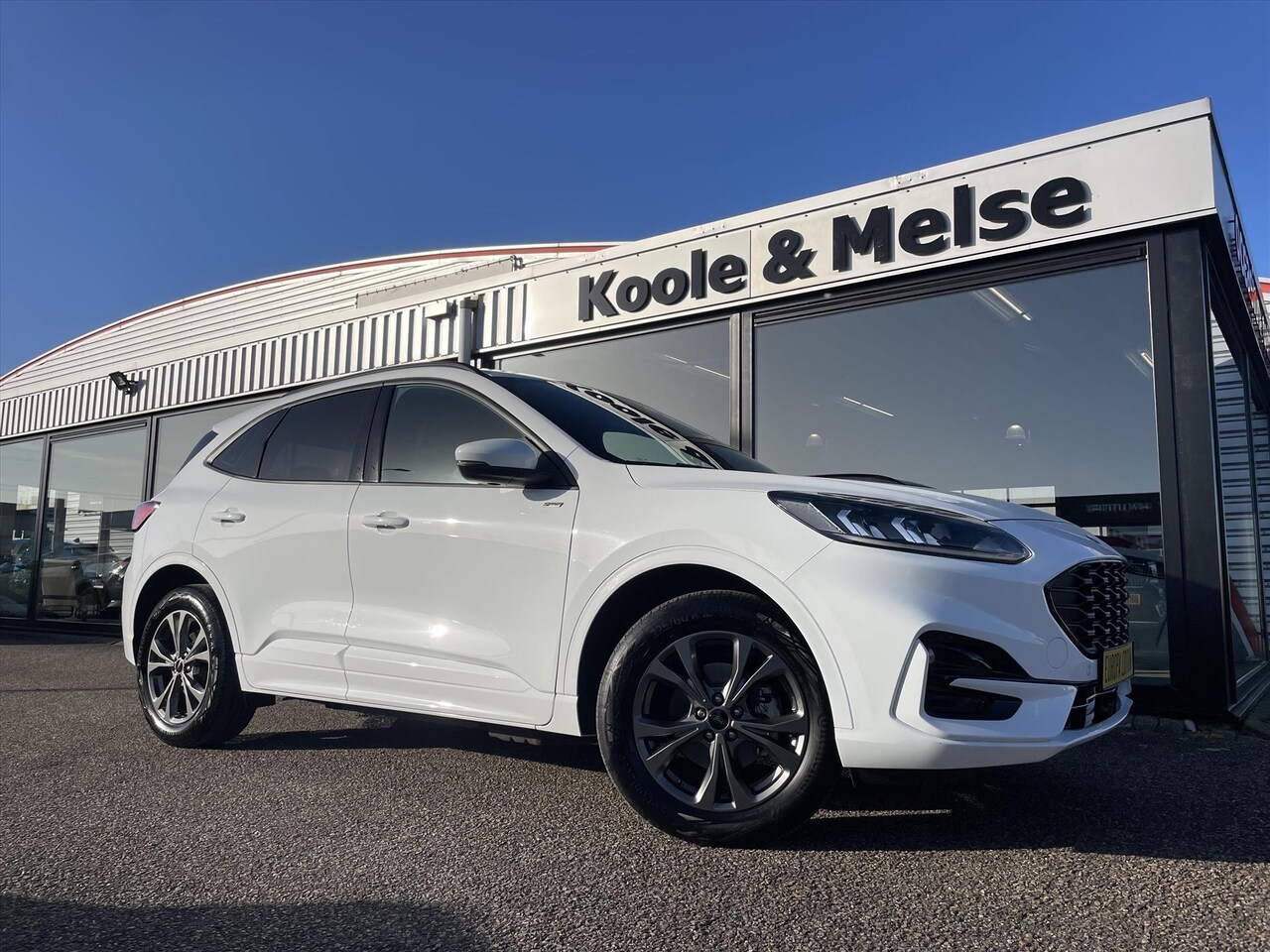 Ford Kuga - 2.5 PHEV e-CVT 225pk ST-Line - AutoWereld.nl