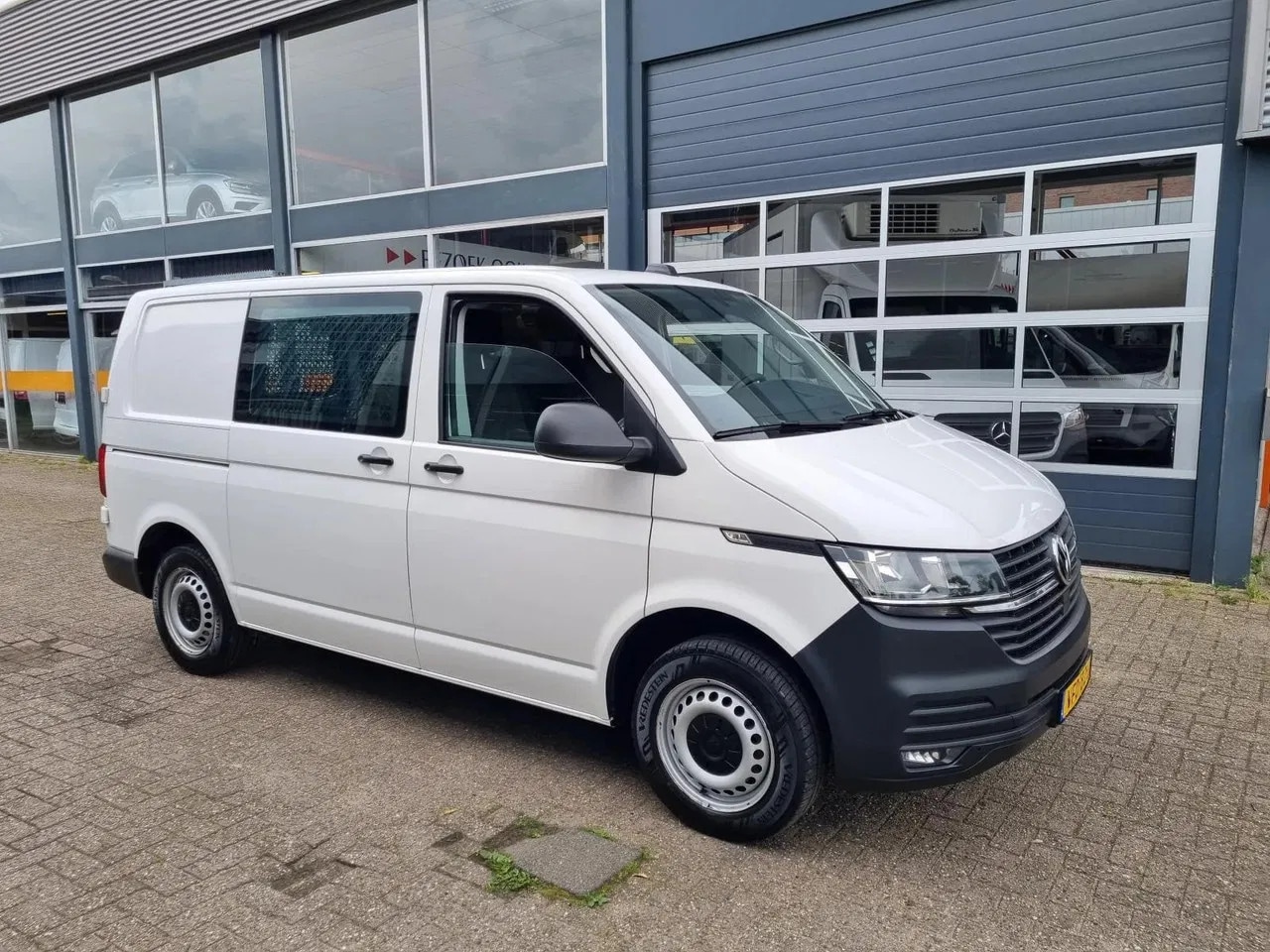 Volkswagen Transporter - 2.0 TDI 150 PK DSG Automaat Euro 6 - AutoWereld.nl