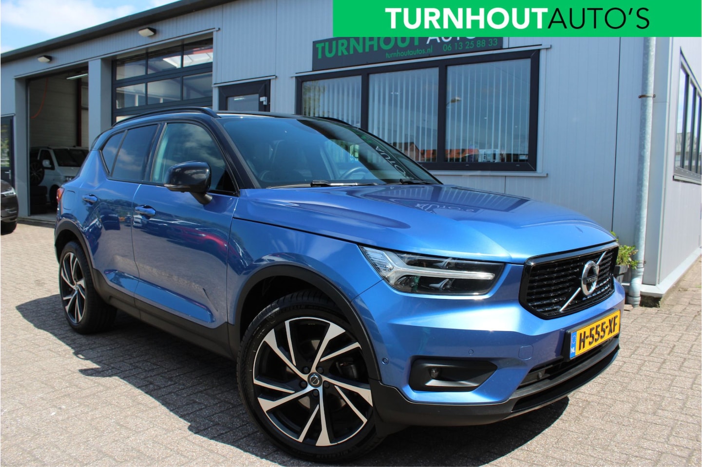 Volvo XC40 - 2.0 T4 R-Design 360 Cam | 20" | Adaptive cruise - AutoWereld.nl