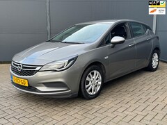 Opel Astra - 1.0 Online Edition / Automaat / Navi