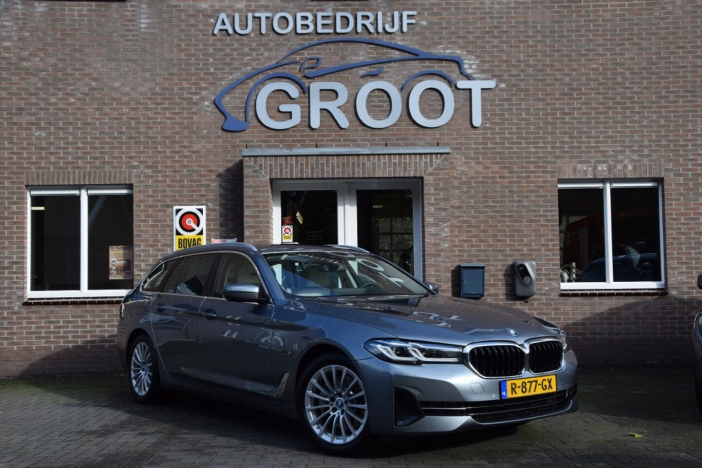 BMW 5-serie - 530E Business Edition Plus CAMERA/ELEC. STOELEN/LEDER - AutoWereld.nl