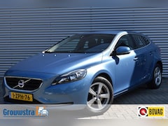 Volvo V40 - 1.6 T2 MOMENTUM / AIRCO / CRUISE / NAVI / NL-AUTO