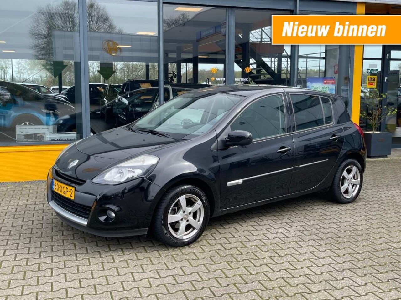 Renault Clio - 1.2 TCe Collection 105pk - airco - trekhaak - 5 drs - AutoWereld.nl