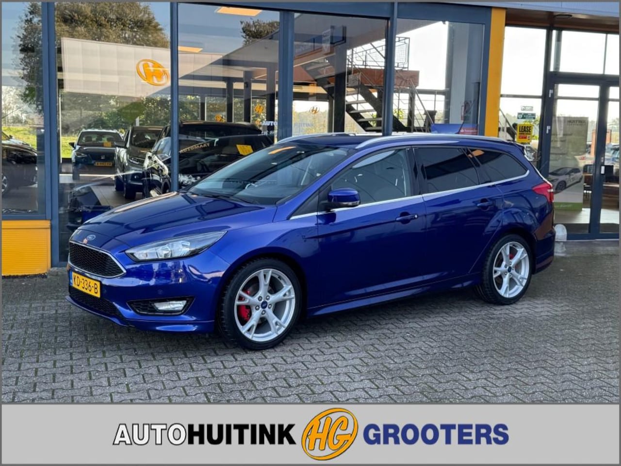 Ford Focus - 1.0 Titanium - navi - camera - climate control - AutoWereld.nl