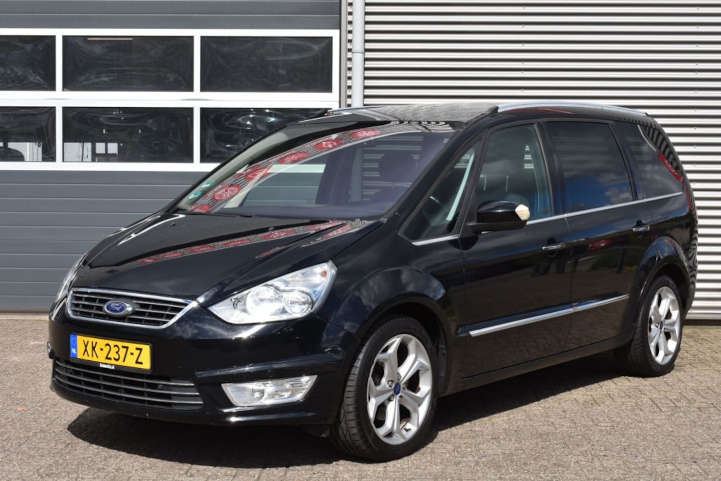 Ford Galaxy - 1.6 SCTI TREND BNS /  NAVI / STOELVERWARMING / 7 PERSOONS - AutoWereld.nl