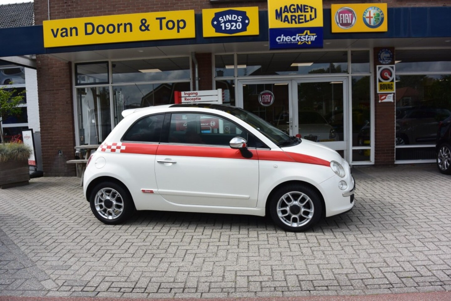 Fiat 500 - 1.2 LOUNGE AUTOMMAAT - AutoWereld.nl