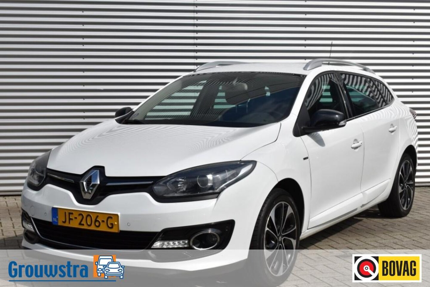 Renault Mégane Estate - ESTATE 1.2 TCE BOSE / NL AUTO / KEYLESS / T.HAAK - AutoWereld.nl