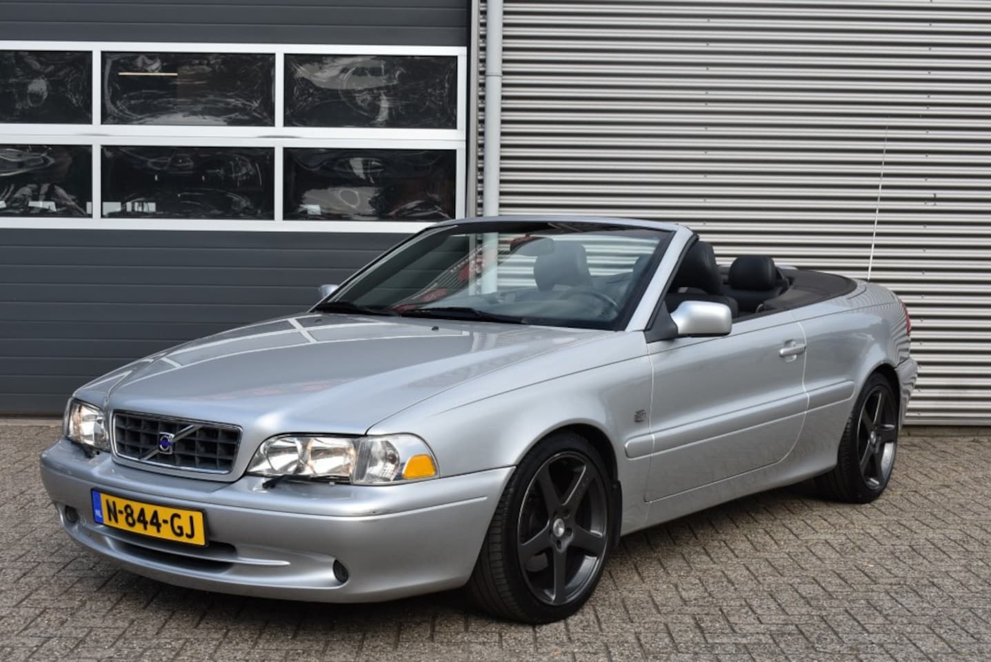 Volvo C70 - 2.0 T TOURER / 100% HISTORIE, ONDERHOUD / YOUNGTIMER - AutoWereld.nl