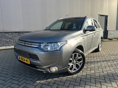 Mitsubishi Outlander - 2.0 PHEV BUSINESS ED Stekker Hybride ned auto