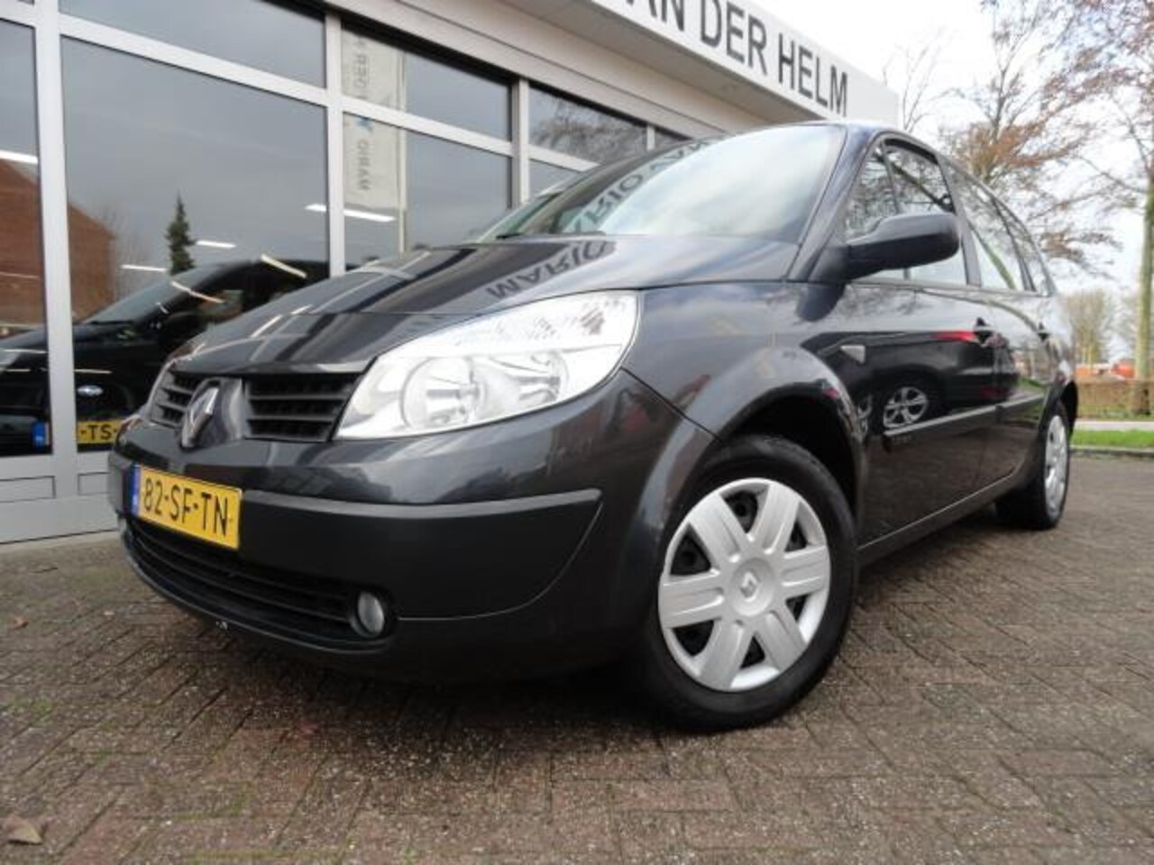 Renault Grand Scénic - 1.6-16V Expression Comfort 1.6-16V Expression Comfort - AutoWereld.nl