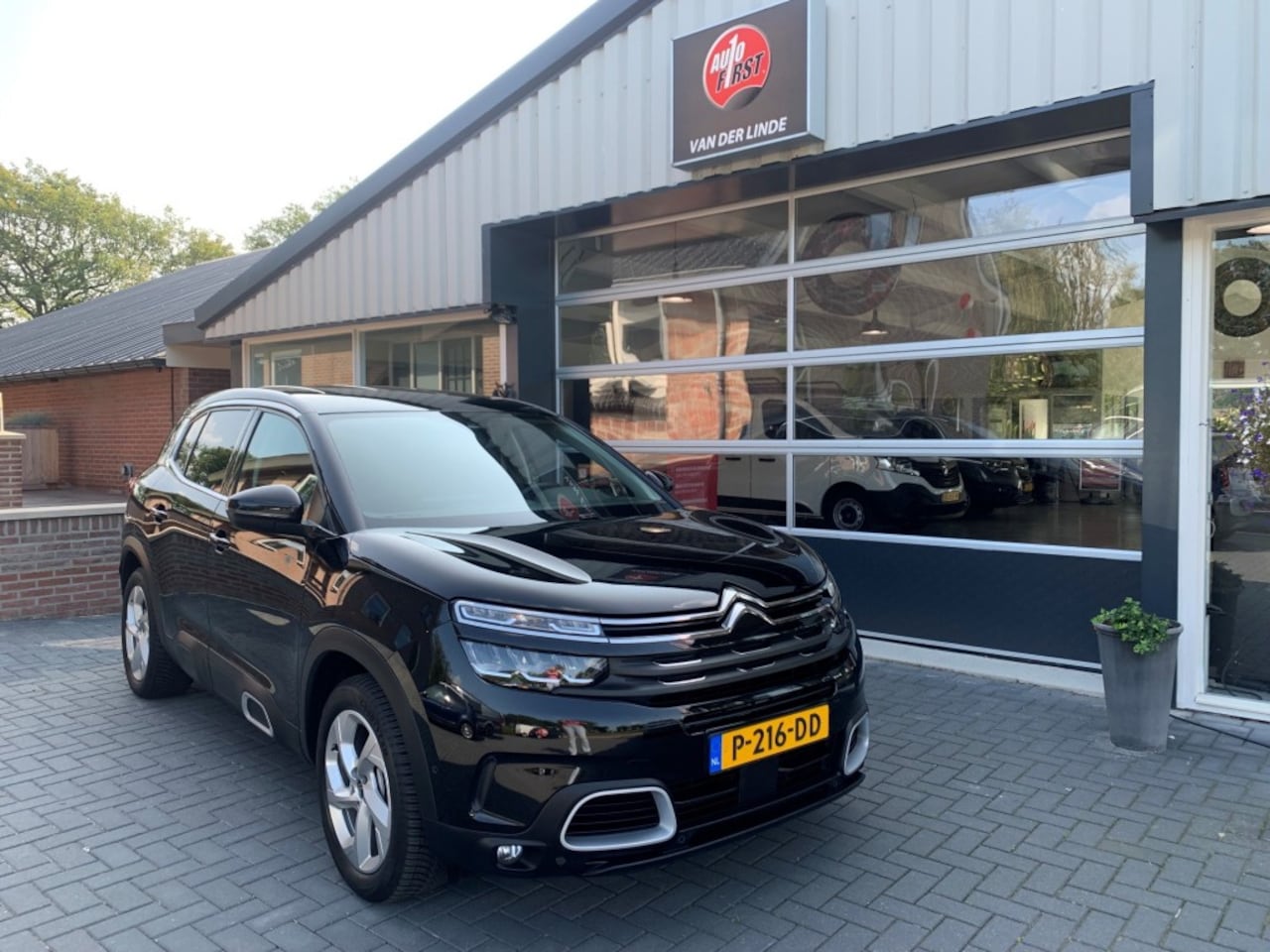 Citroën C5 Aircross - 1.2 PureTech Business Lane Asist, Cruise, Nieuwe distributie - AutoWereld.nl