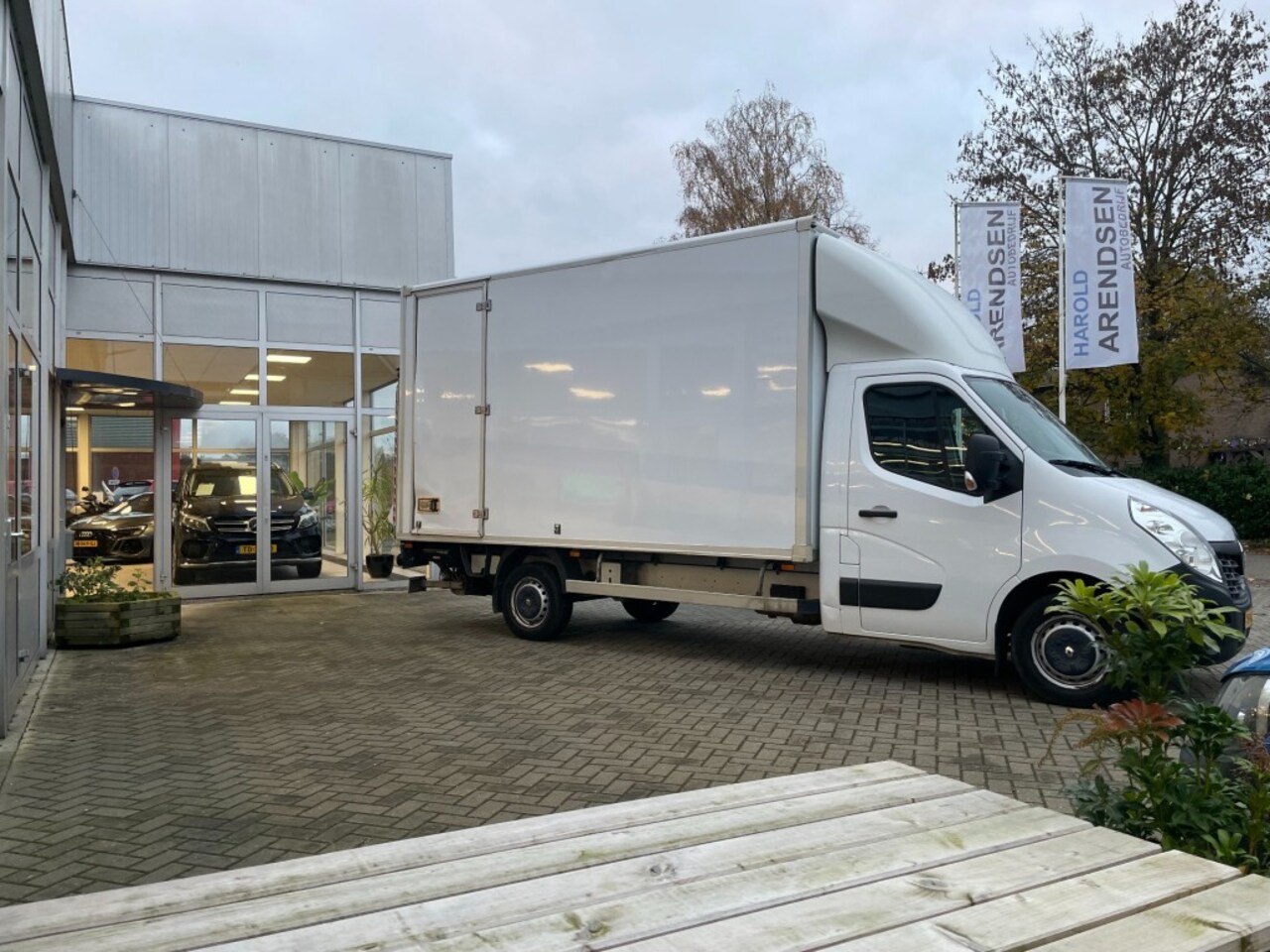 Renault Master - T35 2.3 DCI L4H2 Master laadklep bakwagen - AutoWereld.nl