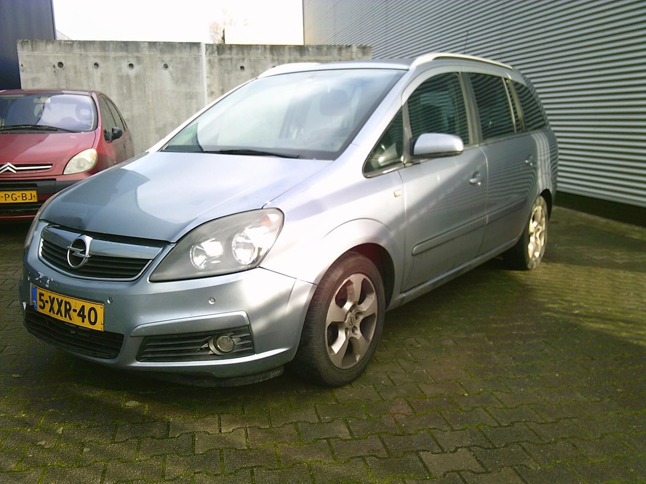 Opel Zafira - 2.2 Business Automaat Grijs 2006 Airco 7-zits - AutoWereld.nl